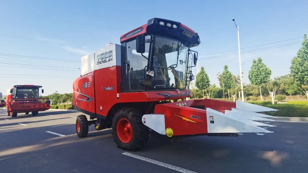 助力非洲農(nóng)機(jī)化發(fā)展——中聯(lián)收獲再次用品質(zhì)“征服”尼日利亞 726-5.jpg